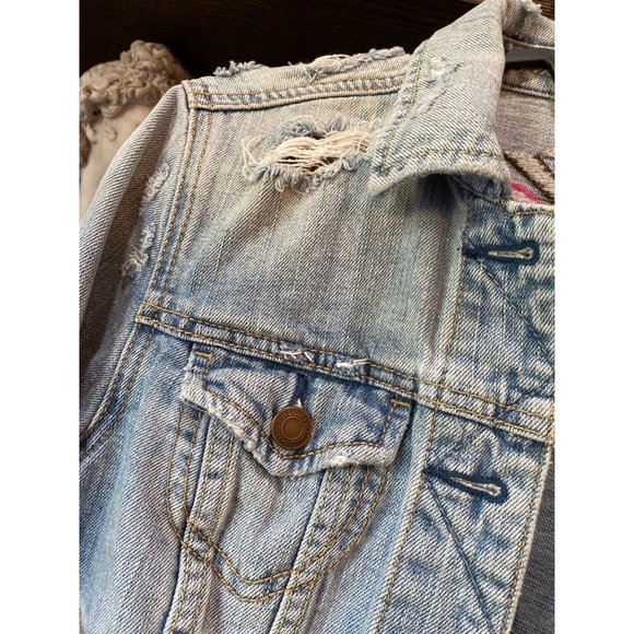 (Sold) American Eagle Distressed Embroidered Denim - Picture 6 of 8